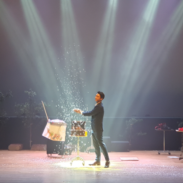 [접수마감] 3/29 (수) 관객참여 패밀리매직쇼 (화성시 역사박물관 3월 문화가 있는 날) 